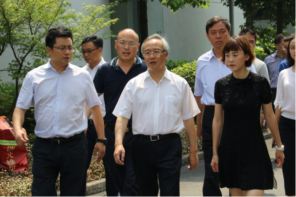 1535532671374983.png 1.png